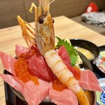 札幌海鮮丼専門店 すしどんぶり - めっちゃ美味しそ