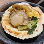 札幌海鮮丼専門店 すしどんぶり - ぷりぷりホタテとバターコーンが最高でした！