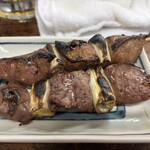 桐林もつ焼 - レバ串　ハツ串塩