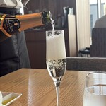 The Living Room with SKY BAR - 