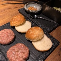 和牛とタン 焼肉 とみ 新橋本店 - 