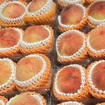 さわみつ青果 ルミネ大宮店 - 桃を購入しようと思いましたが、遠路で痛んでしまうと思いやめておいた
