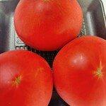 さわみつ青果 ルミネ大宮店 - トマトの頭のてっぺんに星がしっかりと見えていて甘かった❗️