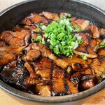 炭焼豚丼 豚野郎 - 中豚丼890円