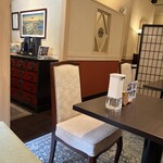 割烹蒲焼 横浜八十八 吉田町店 - 店内の様子です。