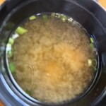 天布良 万喜 - 豆腐とわかめの味噌汁