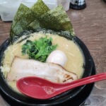 横浜家系ラーメン 龍馬家 - 