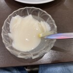 許厨房 - 杏仁豆腐