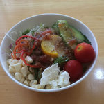 ファームレストラン あぜ道 より道 - サラダ