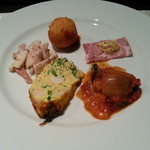 ランチのＢコース（２６００円）の前菜です。