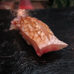 日本橋橘町　都寿司 - 鯛握り