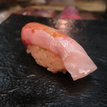 日本橋橘町　都寿司 - イサキ握り