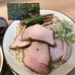 らーめん3000 - 「つけそば鹽」1,200圓
      「チャーシュー」400圓
      「大盛り」150圓。