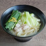 九州名物とめ手羽 - 博多もつうどん（味噌）
