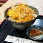 めん処　若松 - 料理写真:かつ丼　1030円