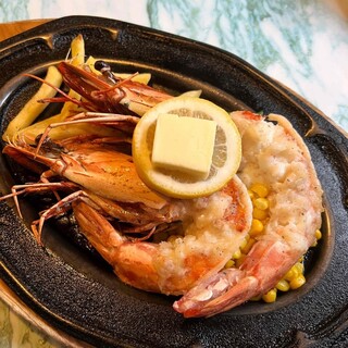 鍛えられた目利きで品定め◆上質な食材を使用した一皿をご用意