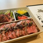 Beans and Mai.Cul - ローストビーフ丼（お持ち帰り）