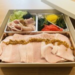 Beans and Mai.Cul - ローストポーク丼（お持ち帰り）