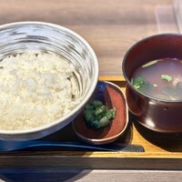 鉄板和食とワイン 萬鉄 - 