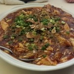 マーボー丼 880円
