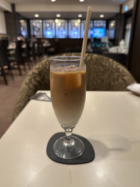 Kissa Shitsu Renoir Shibuya Minamiguchi Ten photo 3