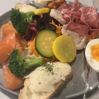 24/7 restaurant - 