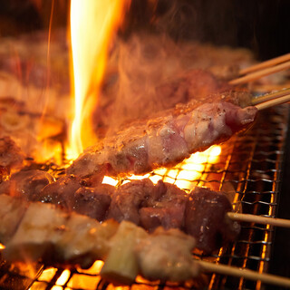 じっくり仕上げる国産串焼鳥