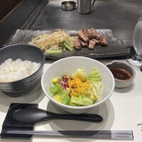 神戸牛 鉄板焼 リオ 大阪御堂筋店 - 