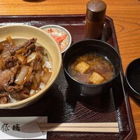 豚捨 KITTE丸の内店 - 牛丼（上）