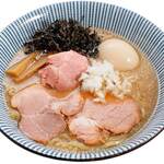 焼きあご塩らー麺 たかはし - 特製背脂醤油らー麺