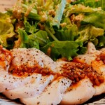 こうじ家たらぎ - 鶏肉の醬油麹蒸し、麹のタレがよい味。