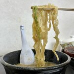 らー麺　Do・Ni・Bo - ビロビロ太麺をつけ汁へドボン