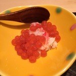 鮨ふく - 突き出し　イクラの醤油漬けと蟹ほぐし身