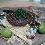 神保町 傳 - （2014/10）★この日のイチバン★
      秋刀魚の朴葉焼き。