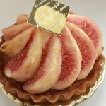 プティパ - いちじくのタルト(280円)。ここのタルトは香ばしさも食感も良く、とっても楽しみにしてた秋の新作。どっさりのイチジクから溢れる果汁♫