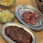 新宿ホルモン焼き だるま - 