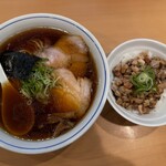 らぁ麺 すぎ本 - 