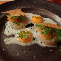 ザ タヴァン グリル＆ラウンジ - 