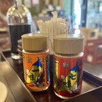 おでんとお蕎麦居酒屋じんべえ - 調味料たち