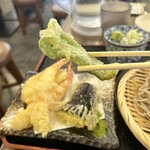 おでんとお蕎麦居酒屋じんべえ - ピーマンリフト