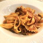 BRIANZA TOKYO - ベーコンと黄パプリカのブッタネスカ ショートパスタ