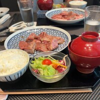 焼肉会席 ともじ - 