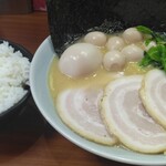 横浜家系ラーメン 魂心家 目黒店 - 