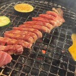 近江焼肉ホルモンすだく - じゅうじゅう焼いてます