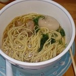 スープ研究処 ぶいよん - とりそば(醤油)！！