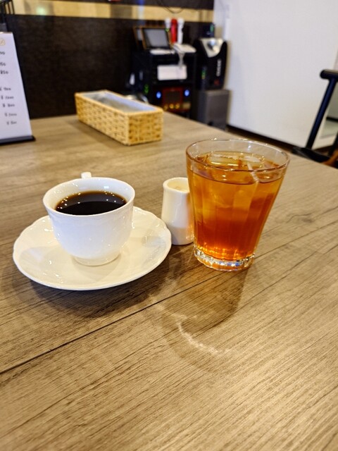 dining cafe bar OPUSO photo 3