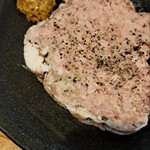 大和町もつ肉店 - レバパテハーフ