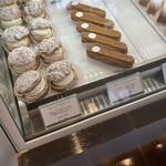 パティスリー アタッシェ - ショーウィンドウの一部