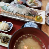 対馬のどぐろとイカ活き造り 博多 魚蔵 都ホテル店 - 
