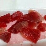 ヤオコー - 料理写真:バチまぐろだからか？味が薄かった